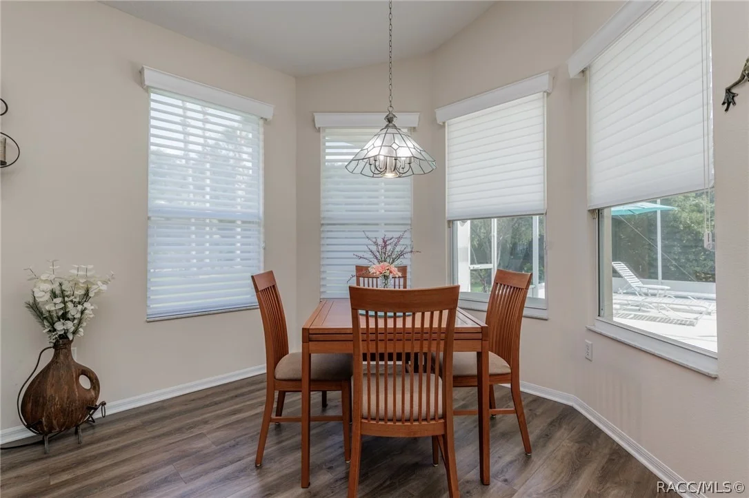 Photo of 639 W Doerr Path