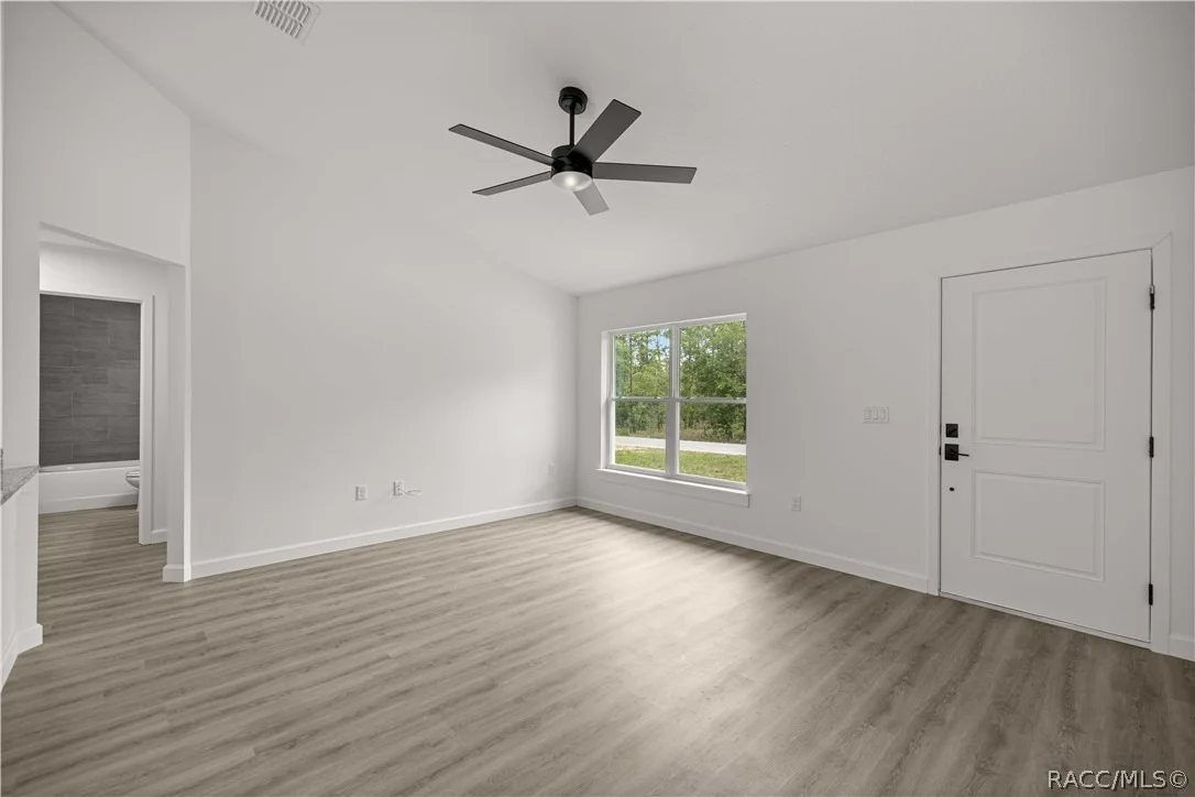 Photo of 1281 SW Willow Road Ext