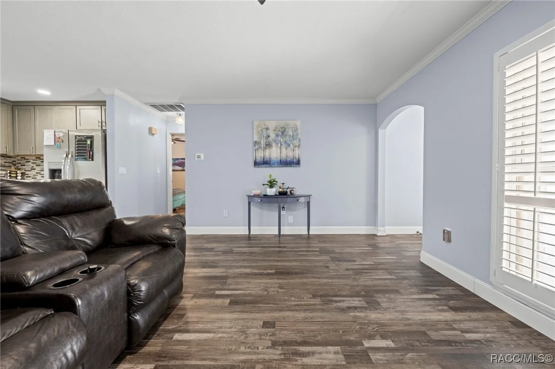 Photo of 2399 Gallagher Avenue