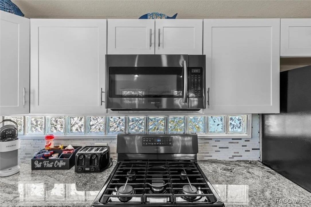 Photo of 2190 S Seaport Point