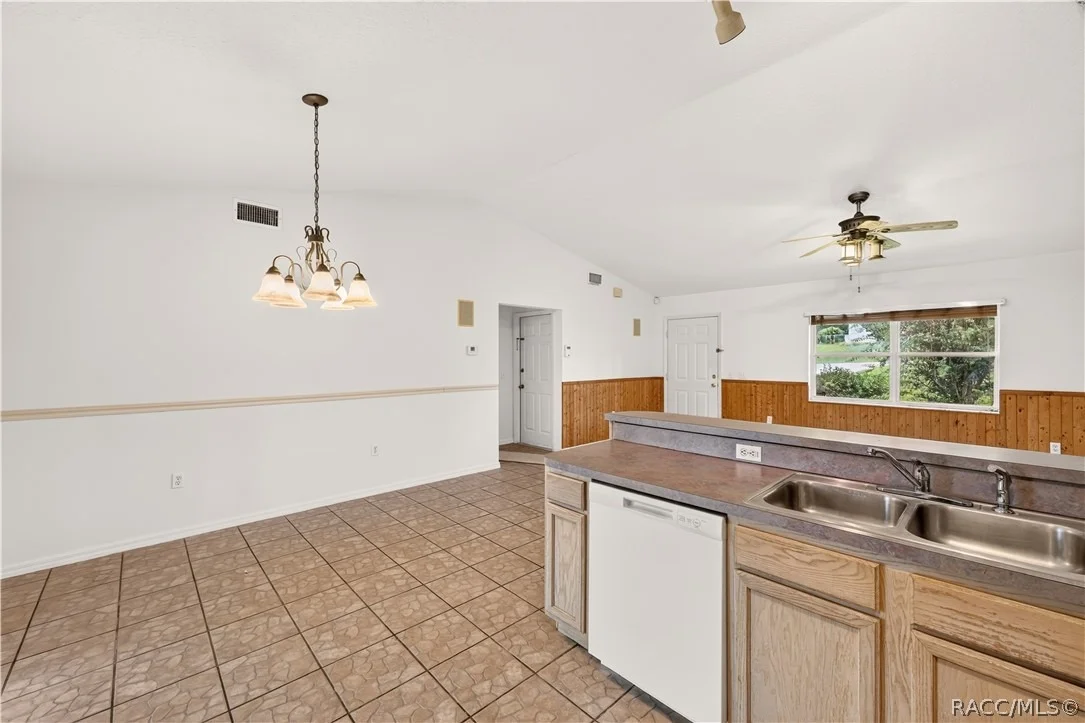 Photo of 211 Edison Street