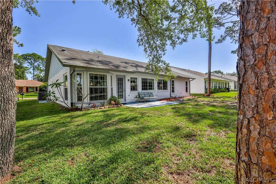 Photo of 7088 Crown Oaks Drive