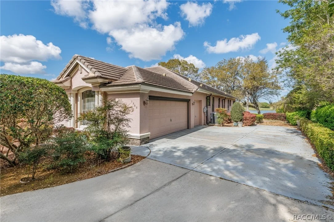 Photo of 1905 N Eagle Chase Drive