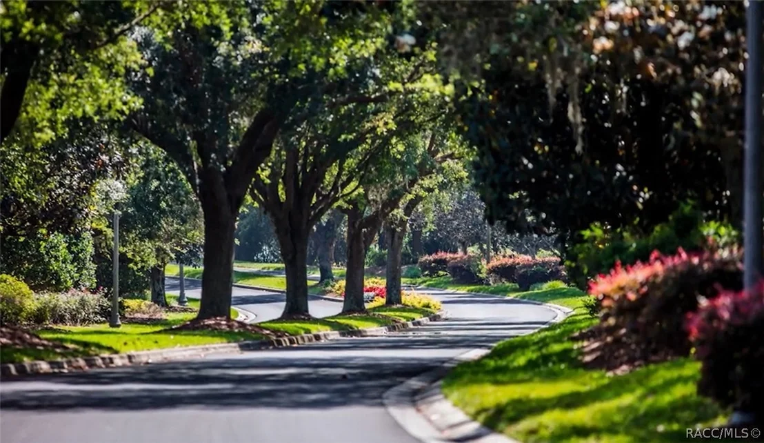 Photo of 512 W Doerr Path