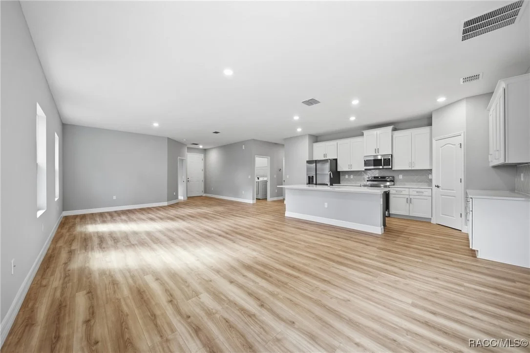 Photo of 32 Glenridge Circle