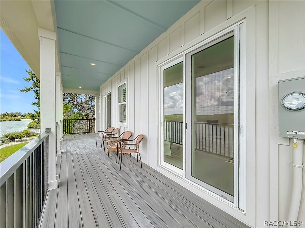 Photo of 1625 S Wallace Point