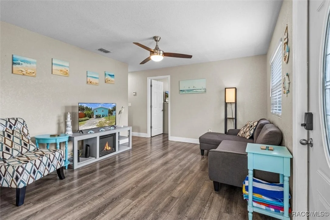 Photo of 2190 S Seaport Point