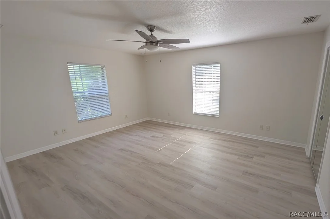 Photo of 4023 N Eagle Nest Point