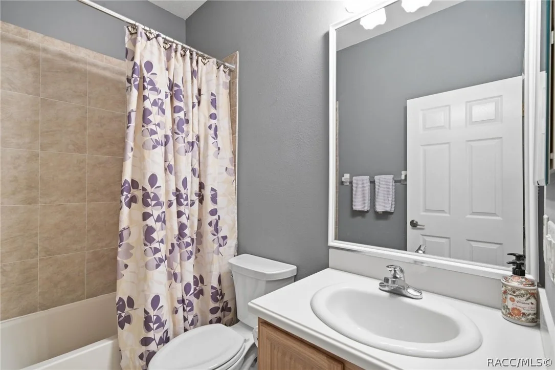 Photo of 1720 W Laurel Glen Path