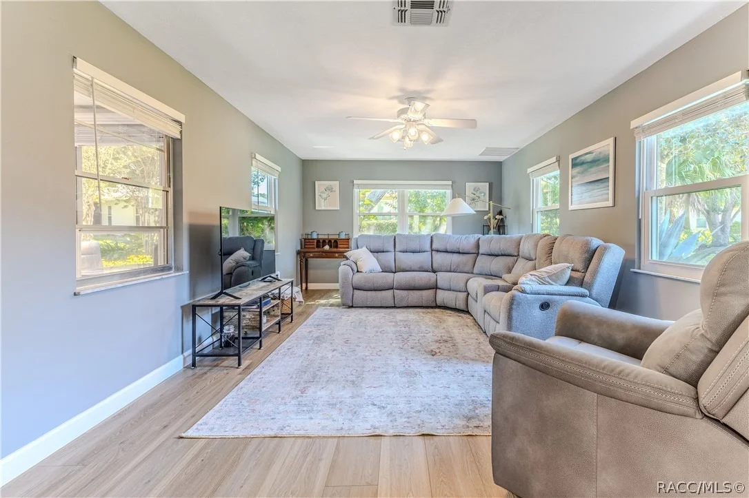 Photo of 6428 Plantation Road