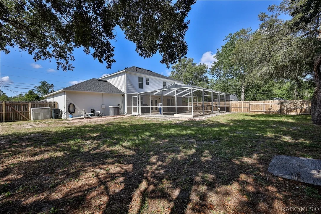 Photo of 1382 Larkin Road