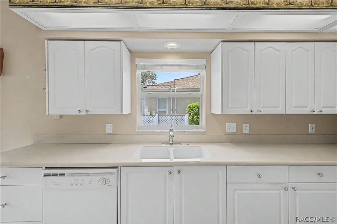 Photo of 8018 Sugarbush Drive
