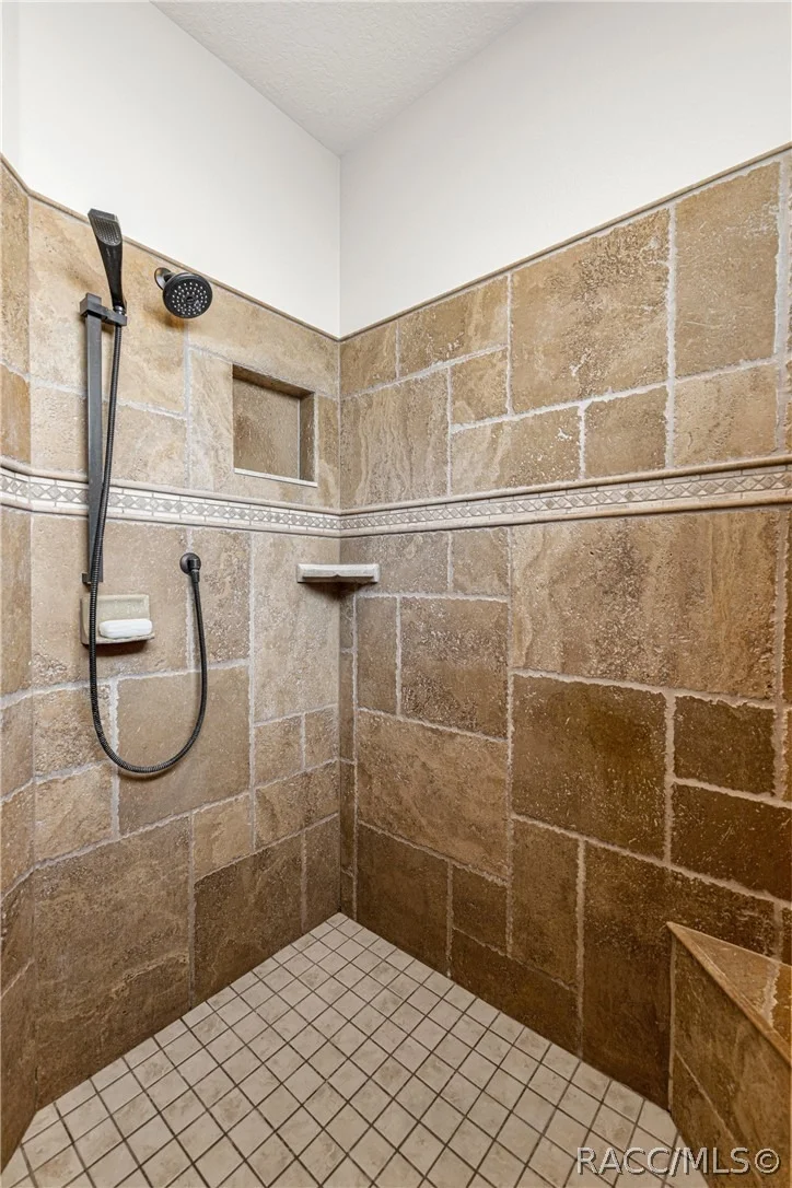Photo of 1815 W Herick Court