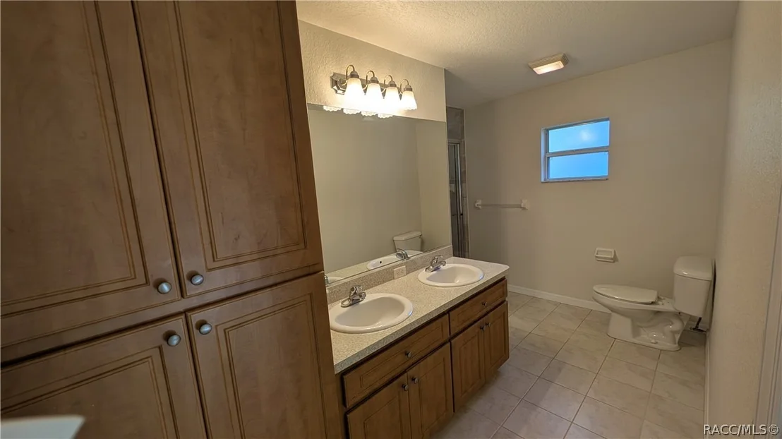 Photo of 4023 N Eagle Nest Point