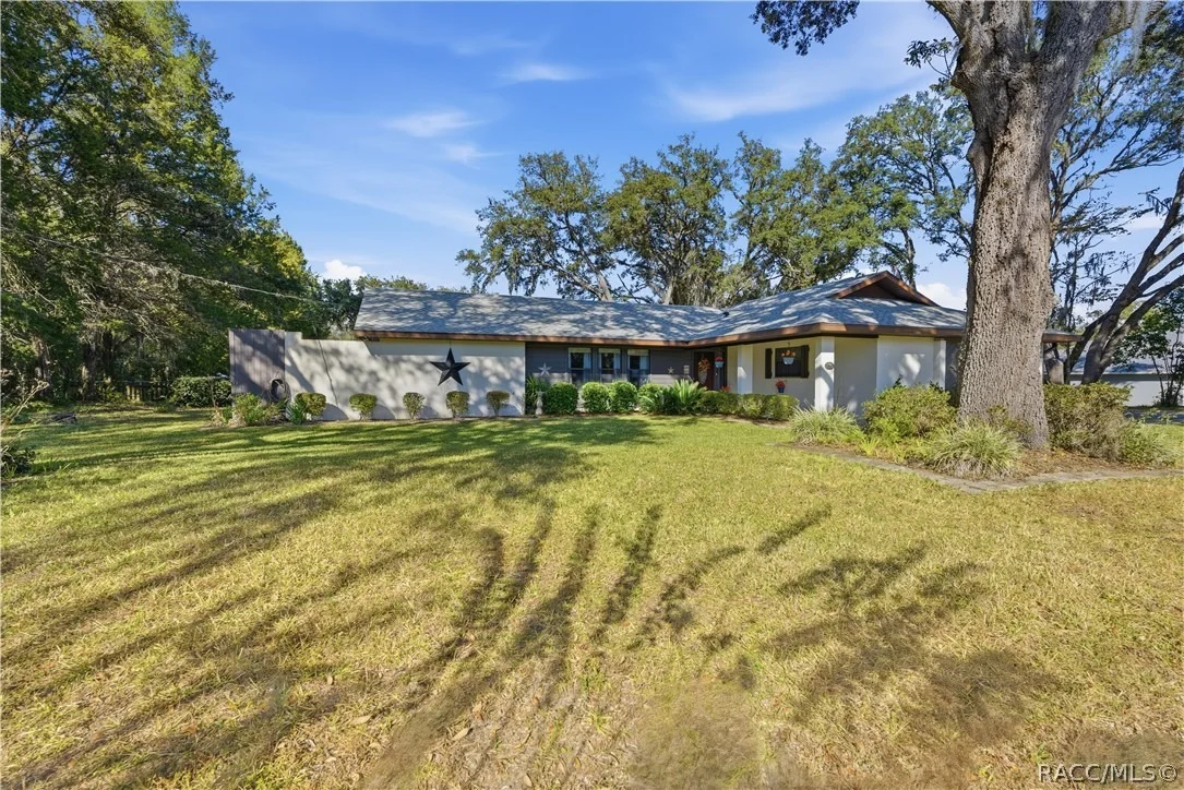 Photo of 335 W Pearson Street