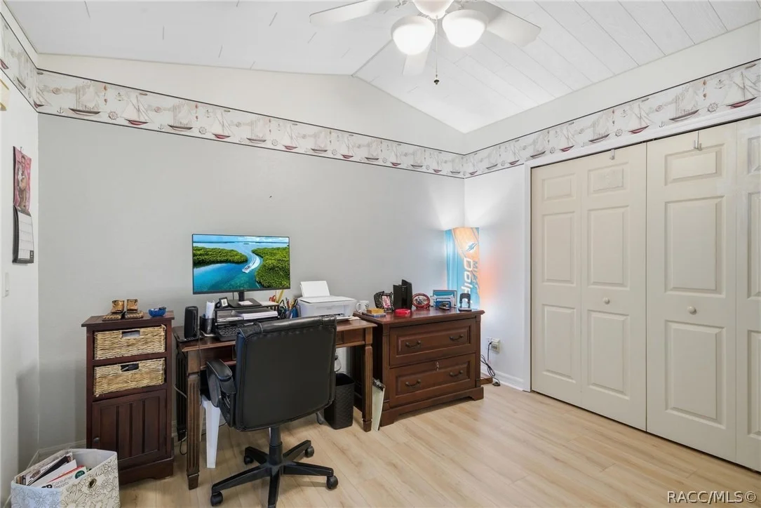Photo of 25 N Aspen Point