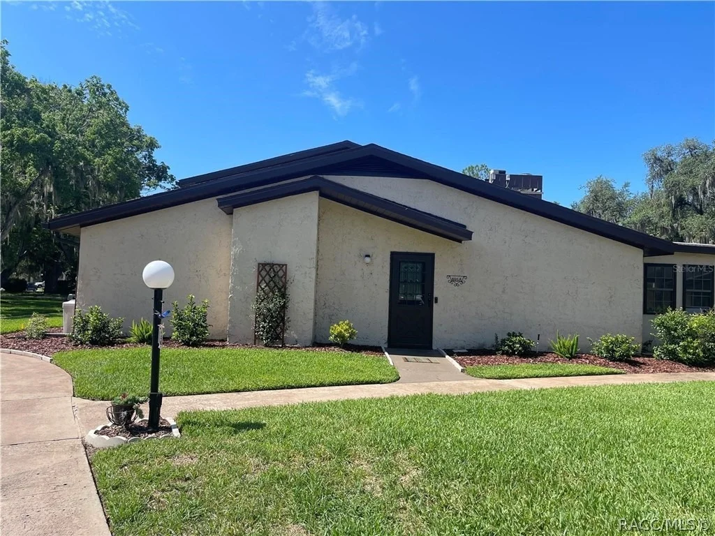 Photo of Unit A at 695 Midway Drive