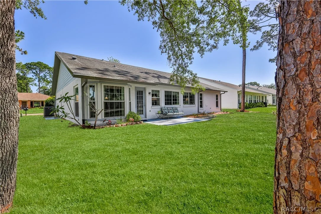 Photo of 7088 Crown Oaks Drive