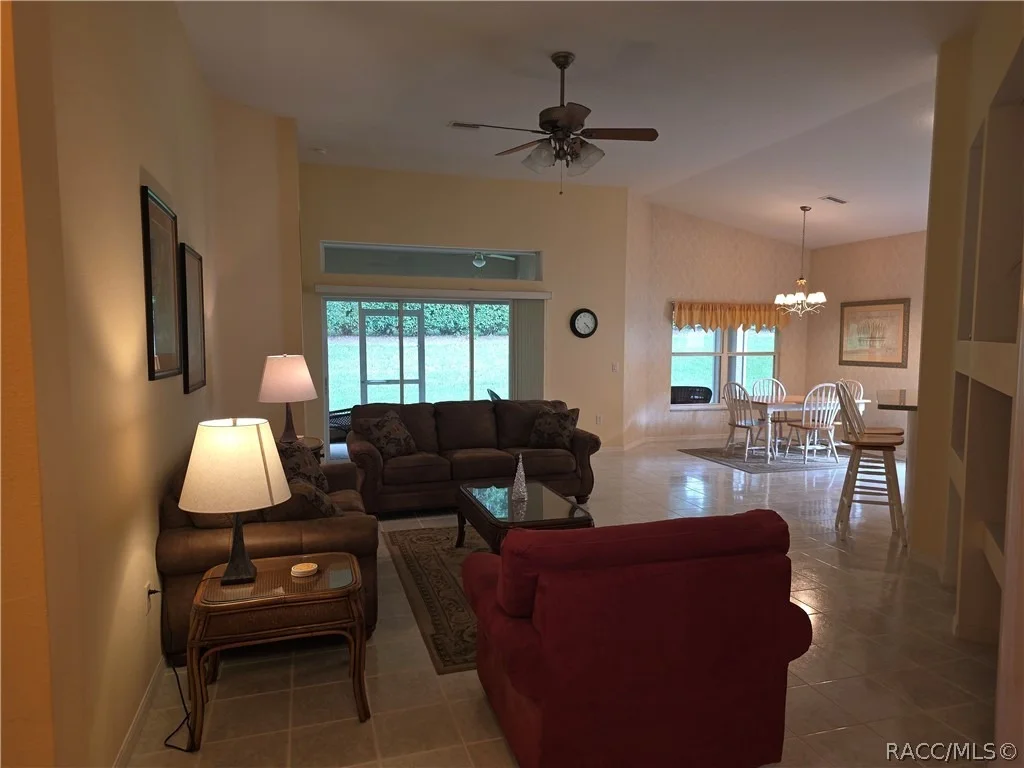 Photo of 836 W Silver Meadow Loop