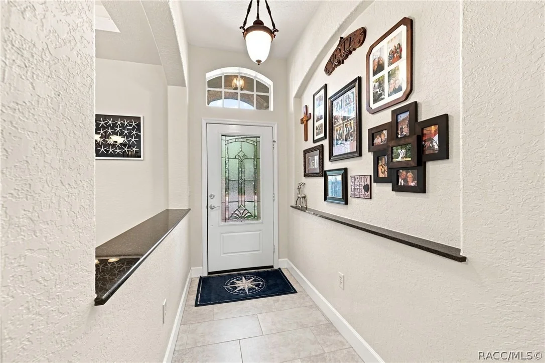 Photo of 25 Sanders Circle