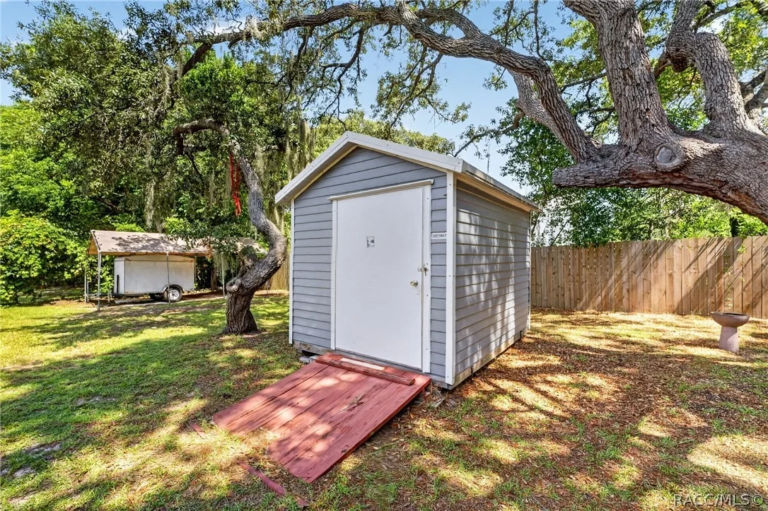 Photo of 5579 W Pine Circle