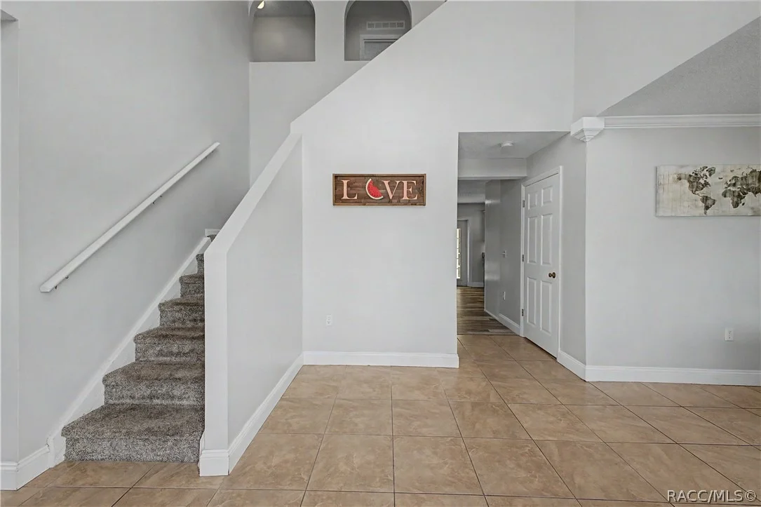 Photo of 1382 Larkin Road
