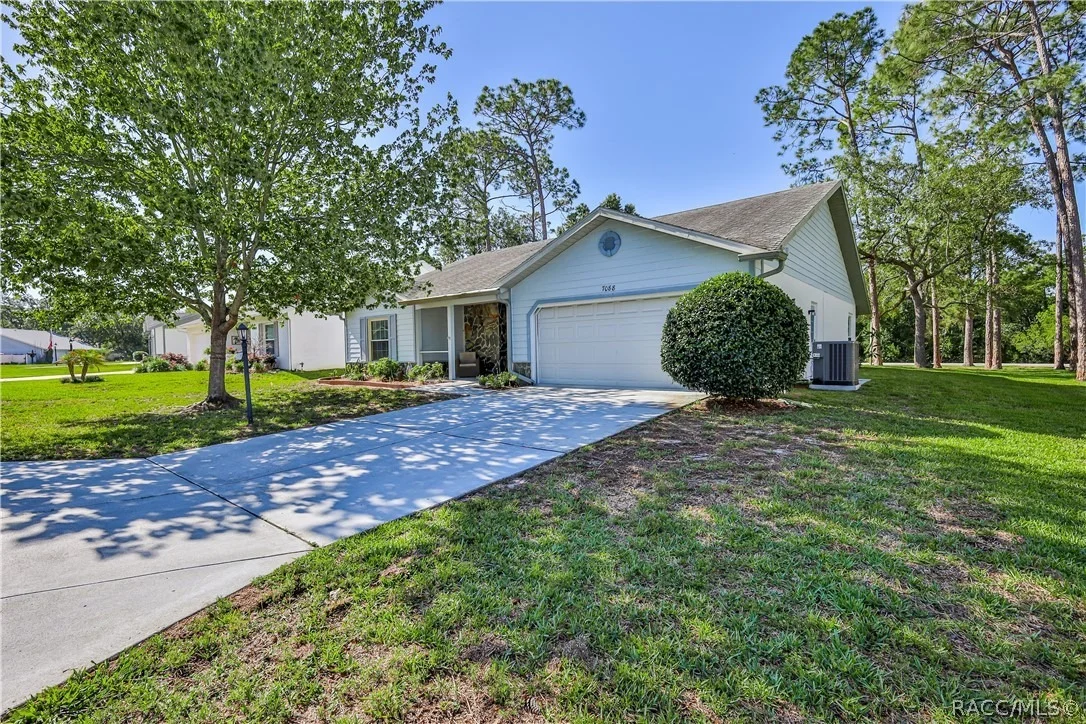 Photo of 7088 Crown Oaks Drive