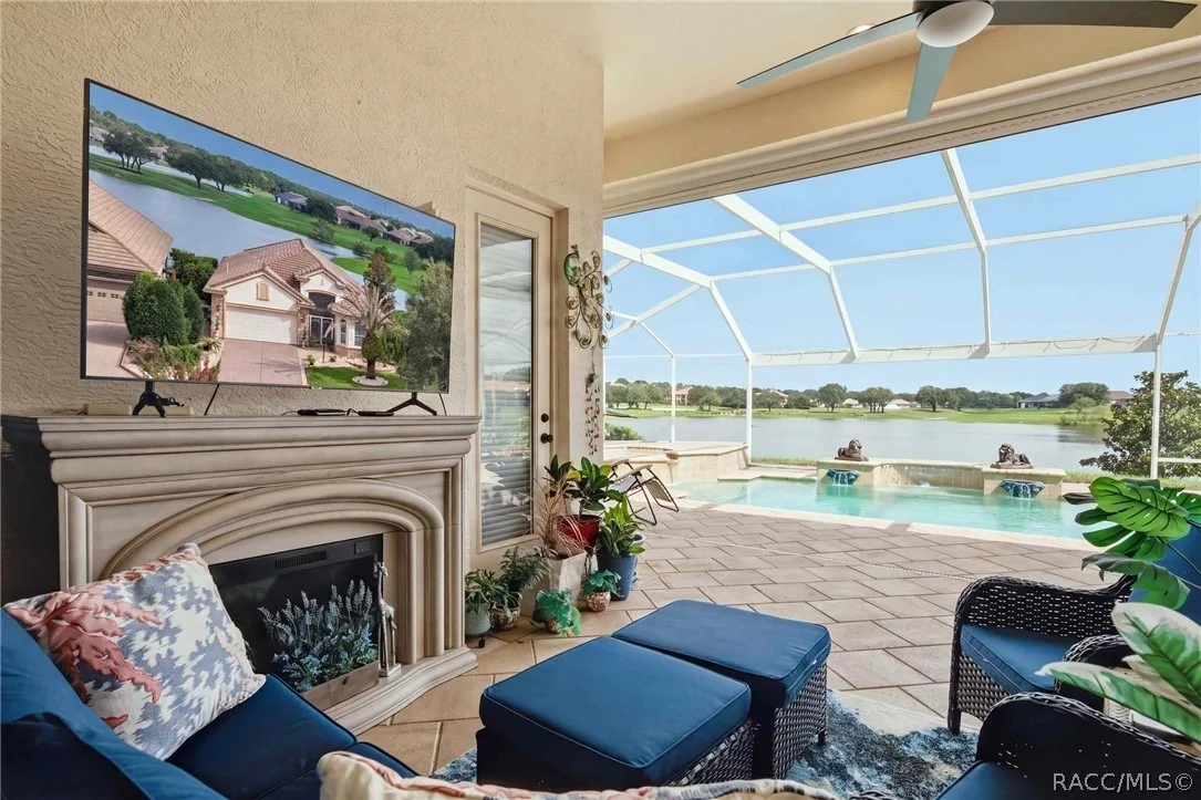 Photo of 1426 W Crossview Way