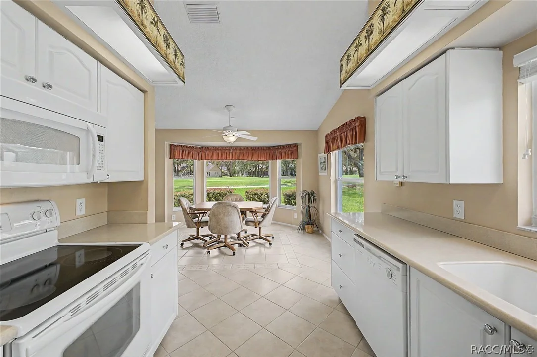 Photo of 8018 Sugarbush Drive
