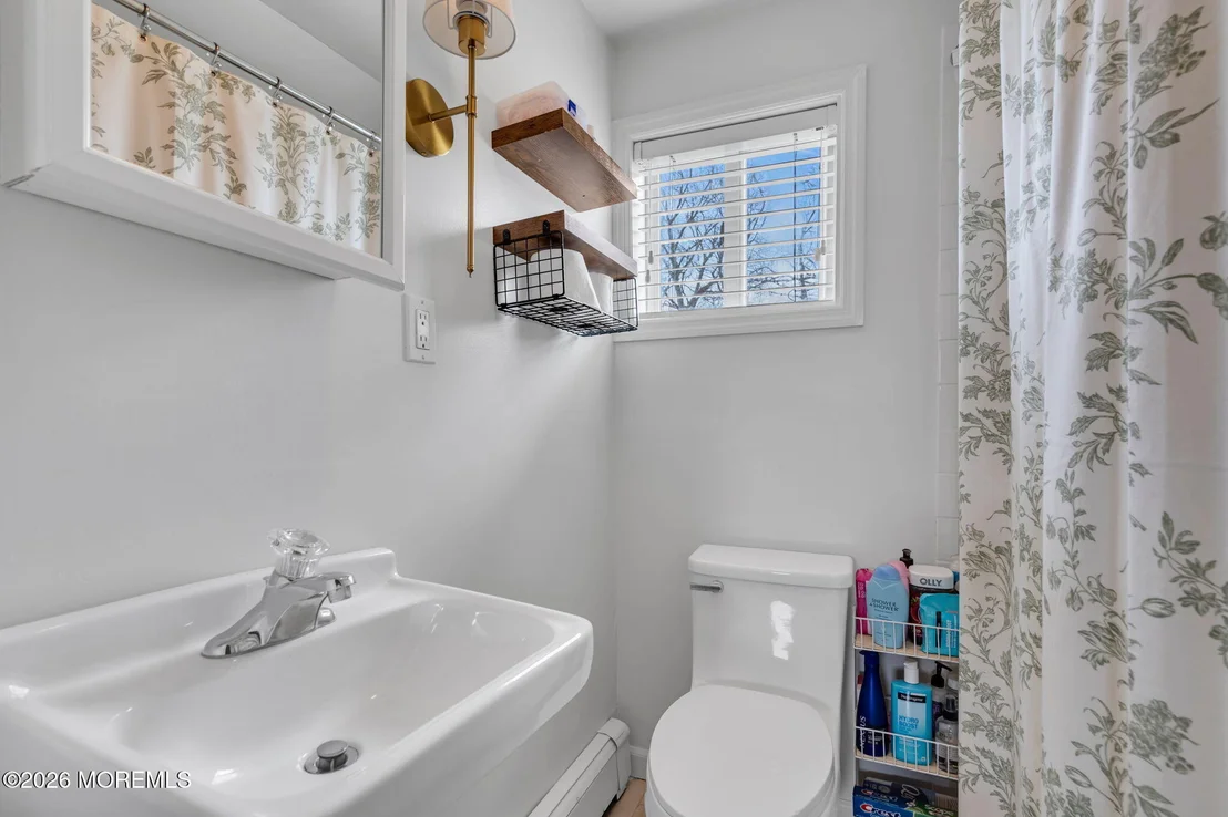 Photo of 82 Clearwater Drive