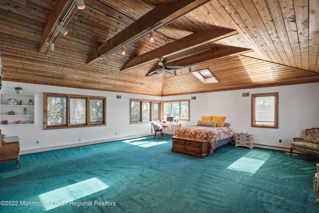 Photo of 2409 Riverside Terrace