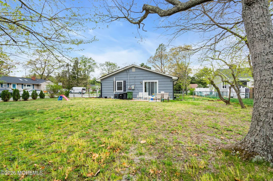 Photo of 300 Linden Avenue