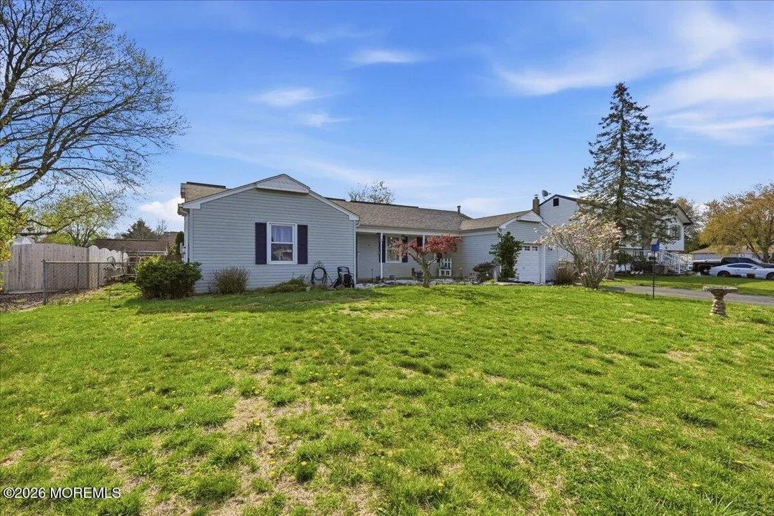 Photo of 503 Buttonwood Drive