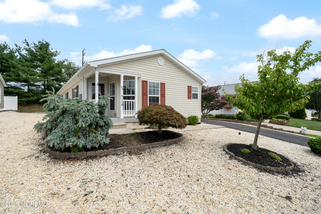 Photo of 48 Fort Lee Drive