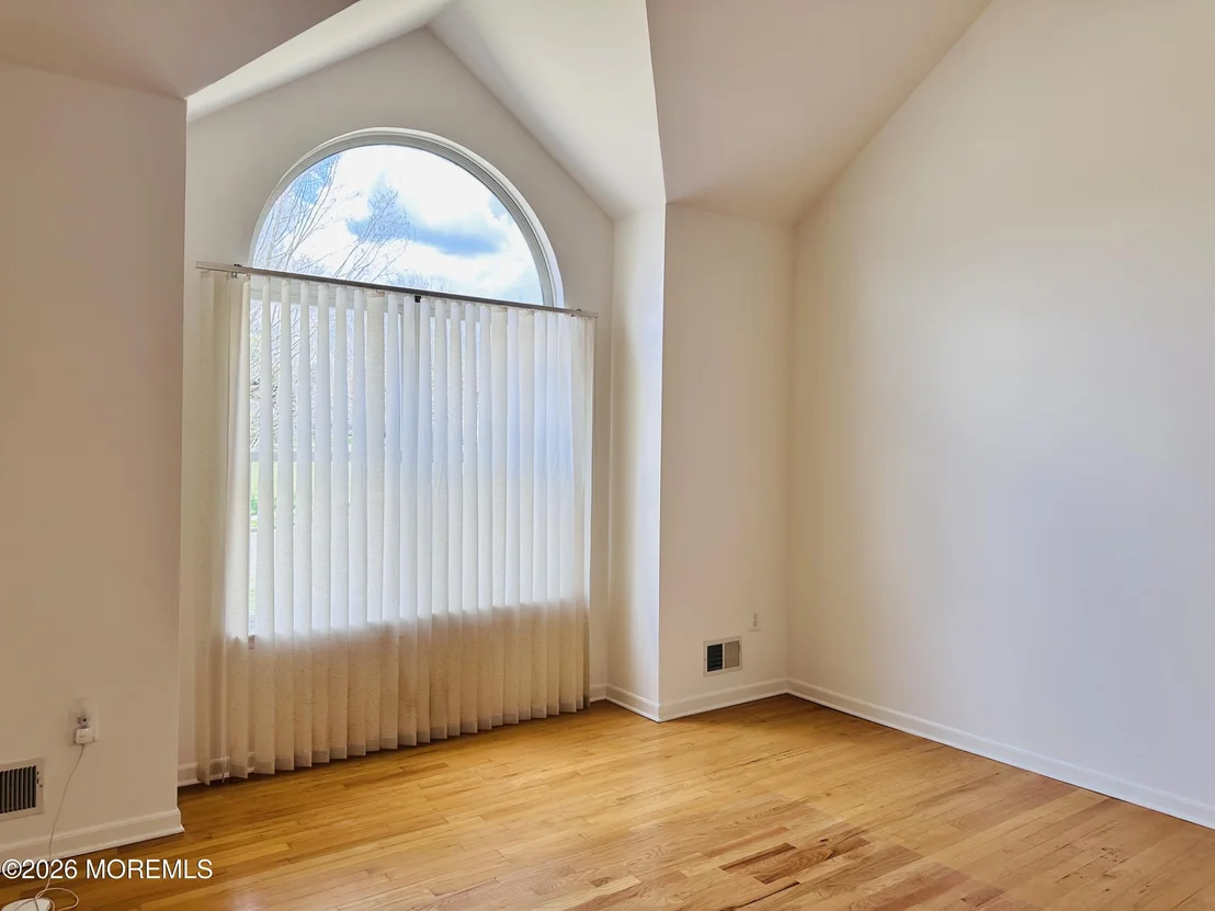 Photo of 974 Ridge Road