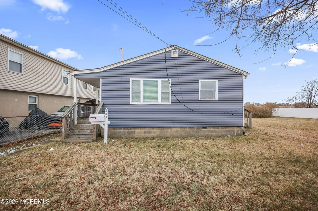 Photo of 303 Union Avenue