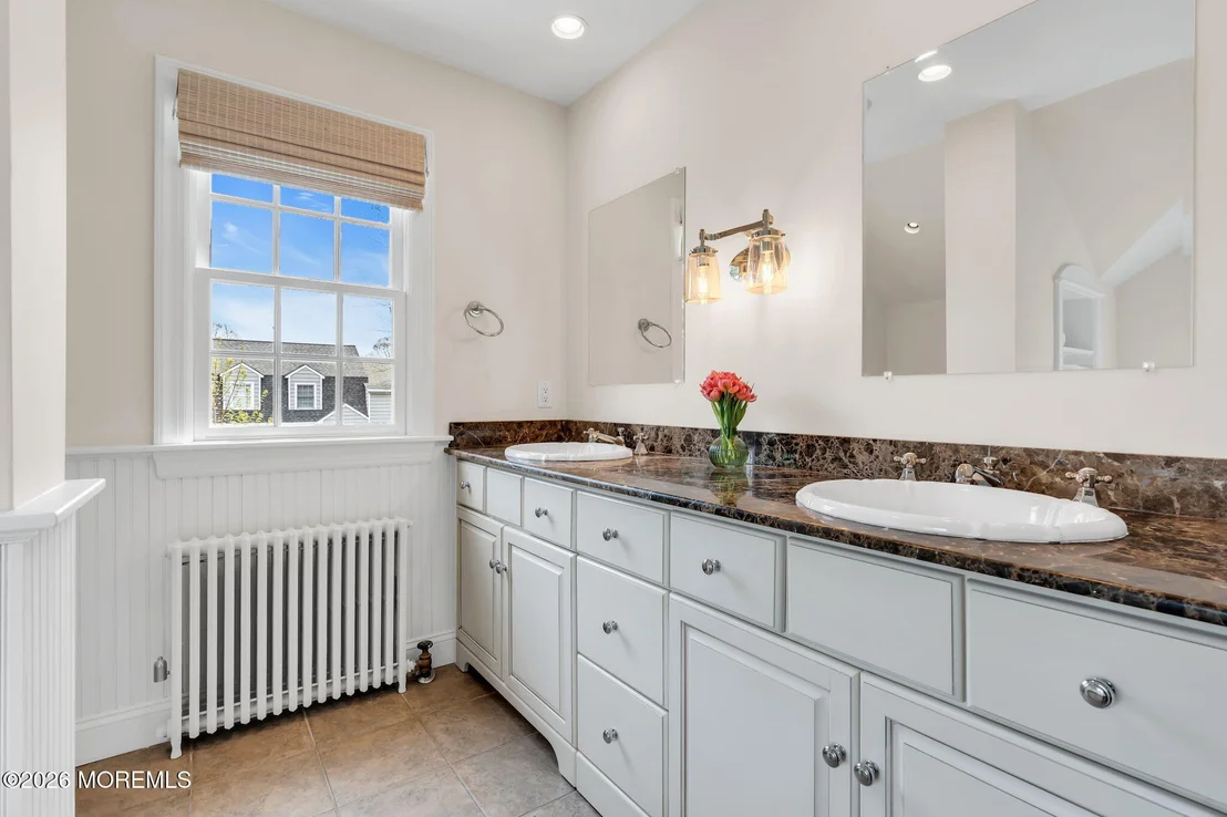Photo of 9 N Cherry Lane