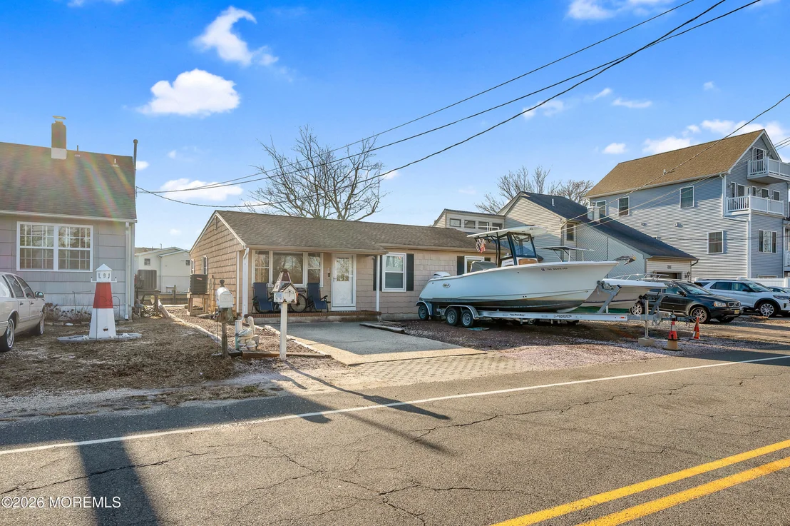 Photo of 267 Alameda Drive