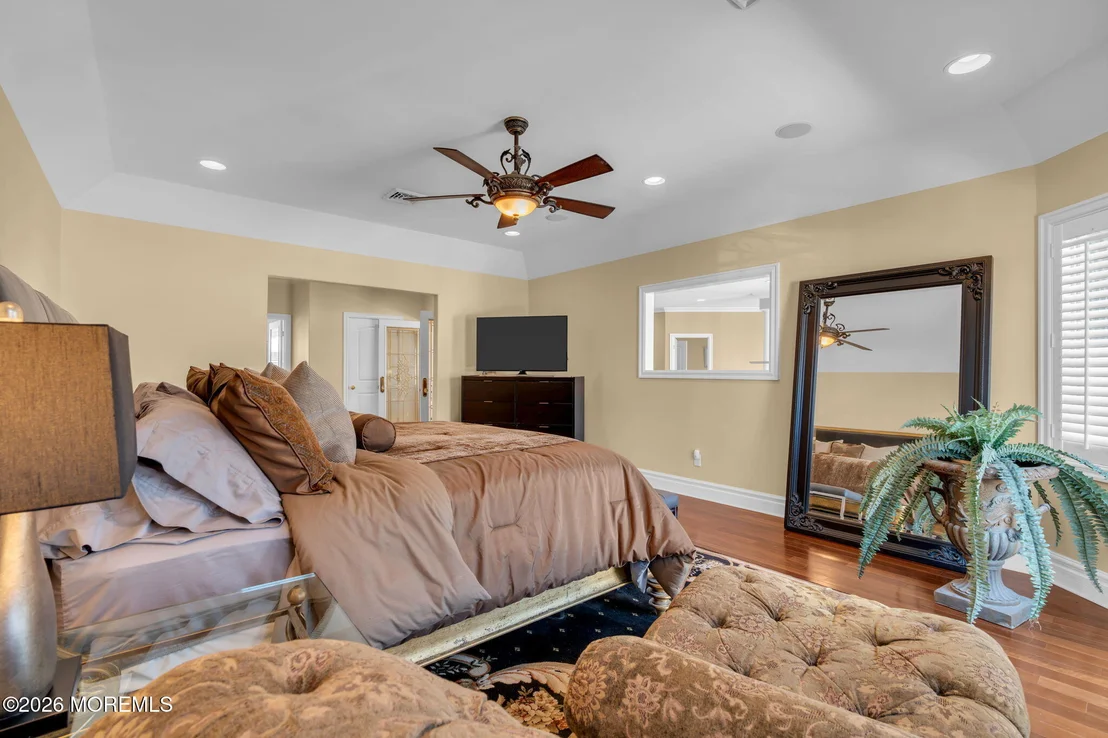 Photo of 342 Aldo Drive