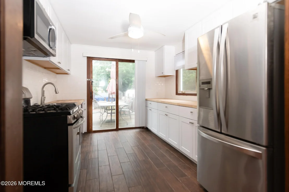 Photo of 302 Edgeview Road