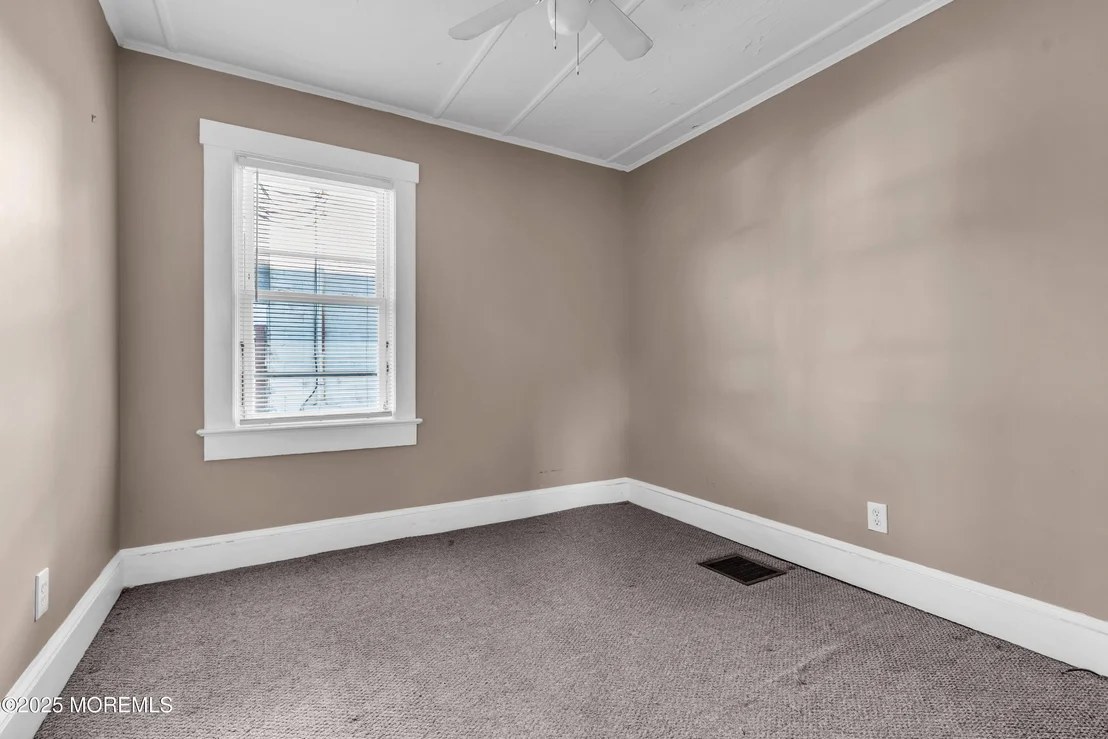 Photo of 258 3rd Street