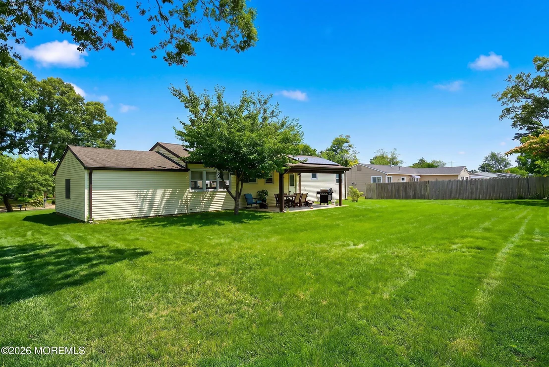 Photo of 1047 Crystal Drive