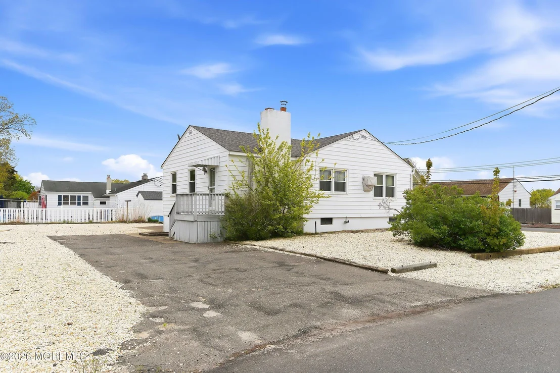 Photo of 2400 Stanley Drive