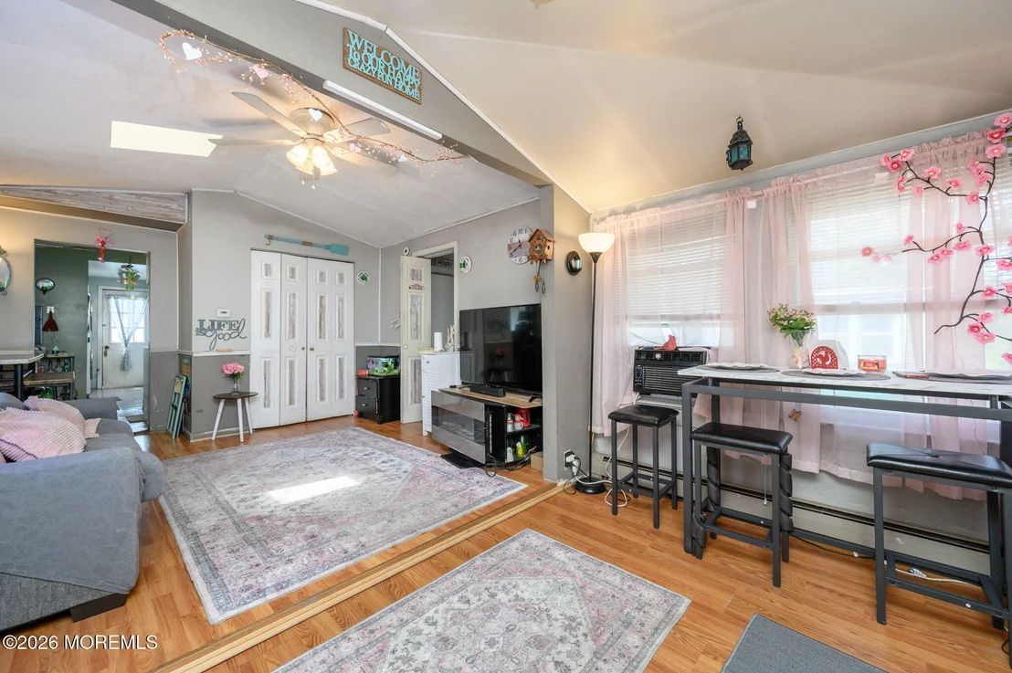 Photo of 904 Central Avenue