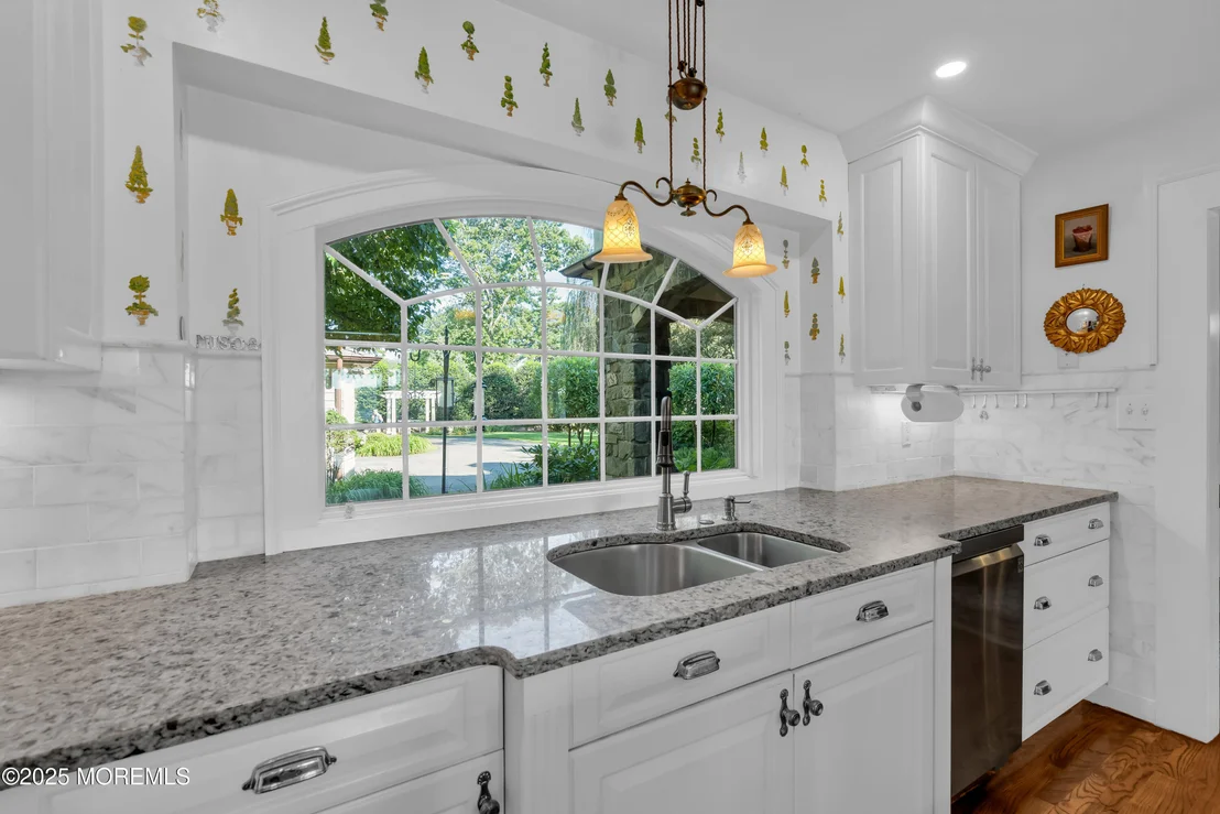 Photo of 2403 Riverside Terrace