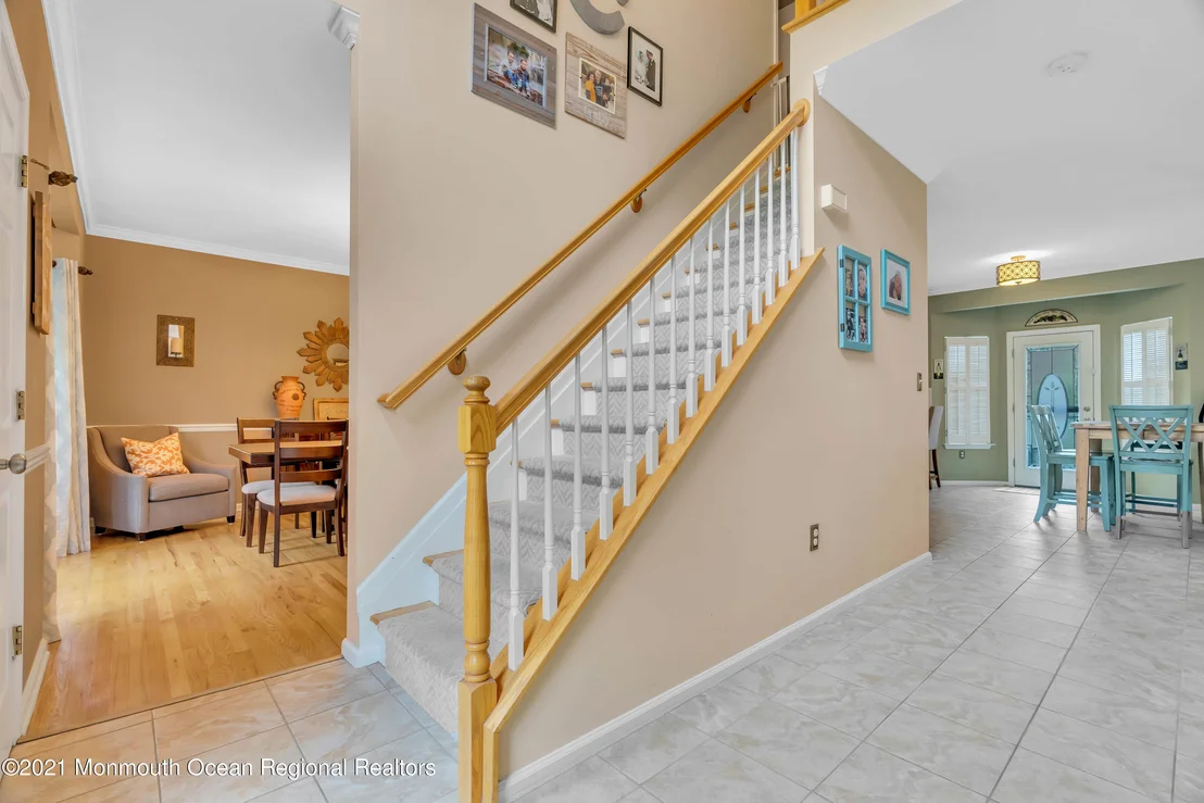Photo of 7 River Edge Drive