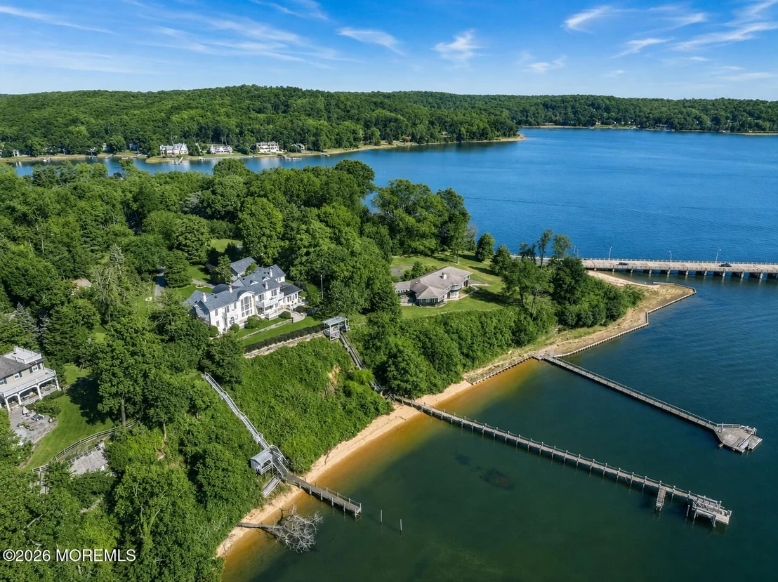 Photo of 934 Navesink River Road
