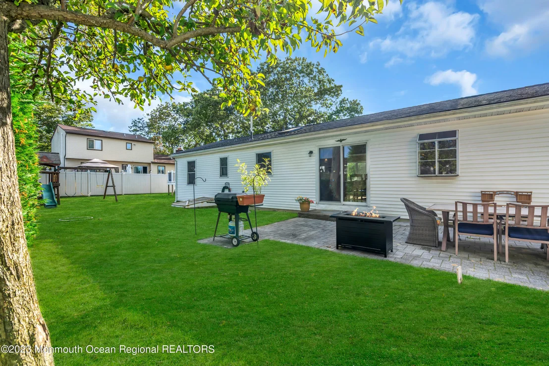 Photo of 1435 Flintoft Avenue