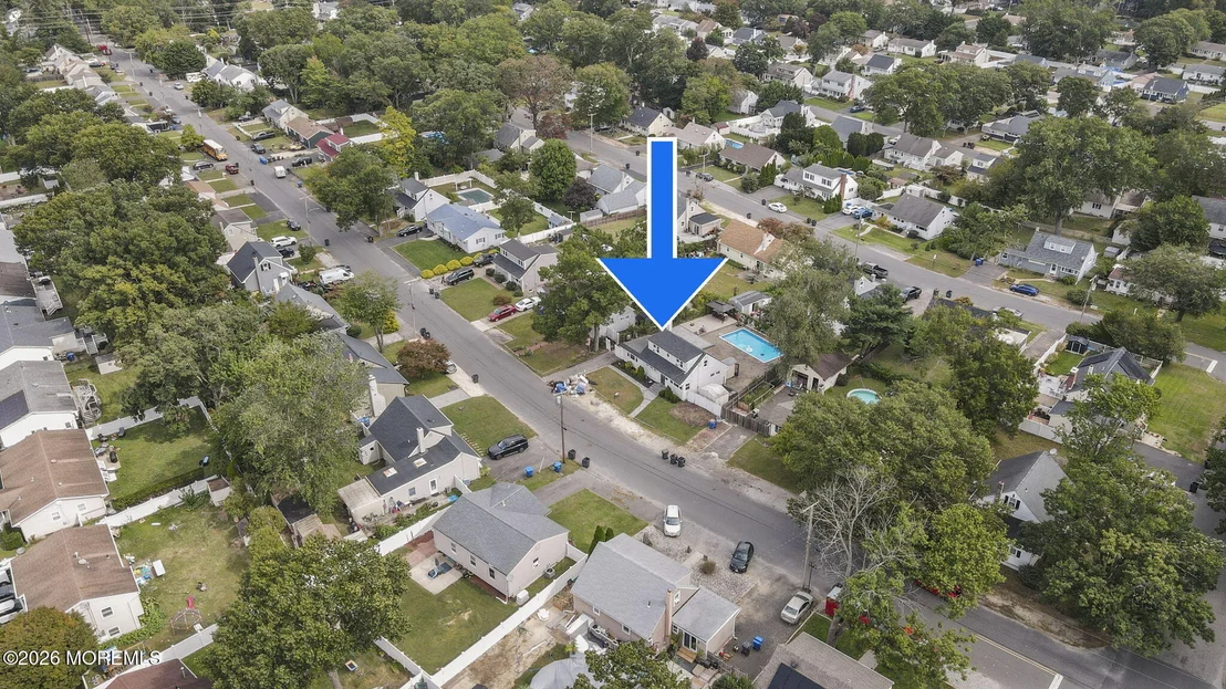 Photo of 105 Roosevelt Drive