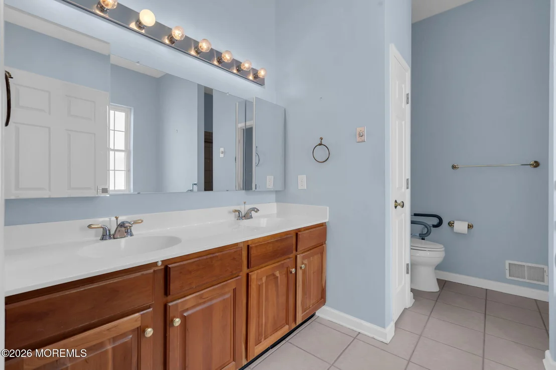 Photo of 39 Baltusrol Drive